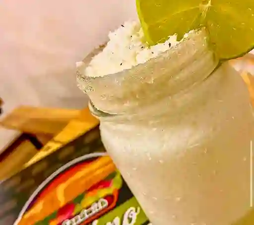 Limonada de Coco 16 Oz