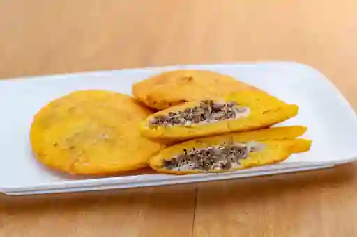 Arepa de Huevo y Carne