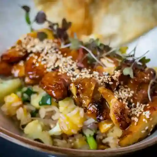 Arroz Salteado con Tocino Glaseado