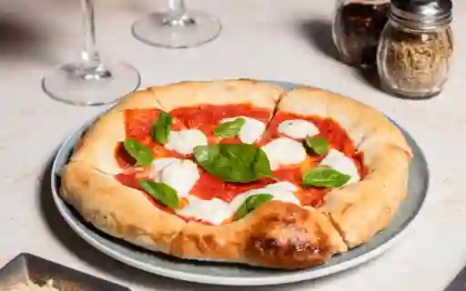 Pizza Bella Margarita