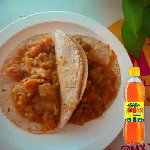 Combo Tacos de Chicharrón en Salsa + Colombiana 400 ml