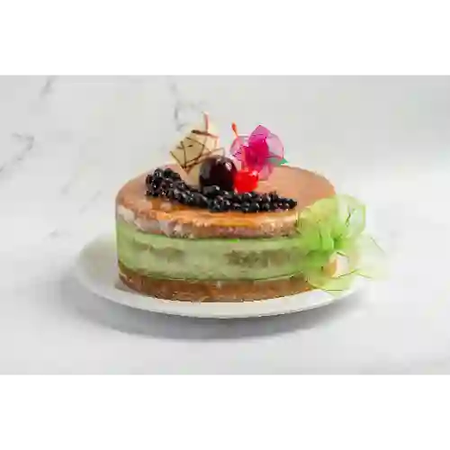 Torta Frutos Rojos Nk (25-30 Porciones)