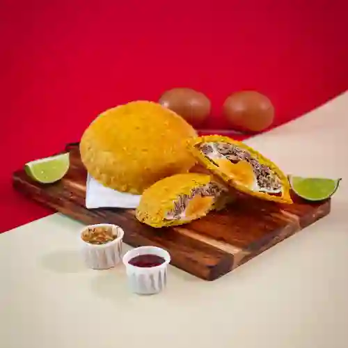 Arepa de Huevo con Carne