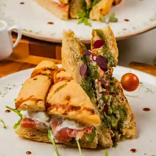 Sándwich Di Burrata