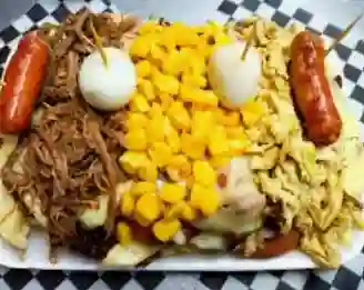 Salchipapa Americana