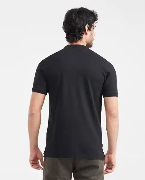 Camiseta Polo Neru Neck Masculino Negro Sombrio L Chevignon