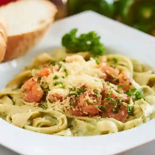 Fetuccini con Camarones