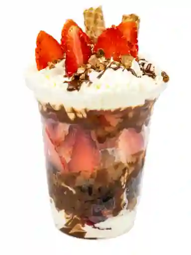 Fresas con Crema y Brownie