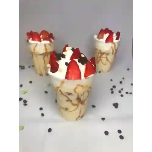 Fresas con Crema Tradicionales Grande