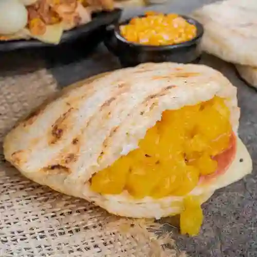 Arepa Hawaiana