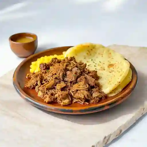 Carne Desmechada Completos
