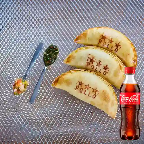 Combo Empanada Pollo + Coca Cola Original 400 ml