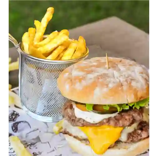 Combo Burger Doble con Papas