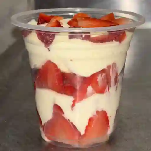 Fresas con crema 12 oz