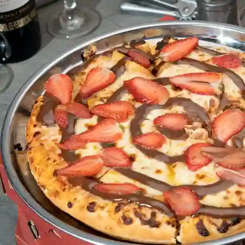 Pizza Chocolate y Fresas