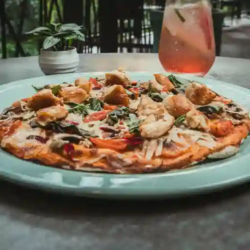 Pizza del huerto con pollo