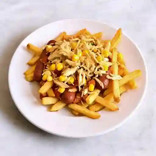 Salchipapa Fusión Americana