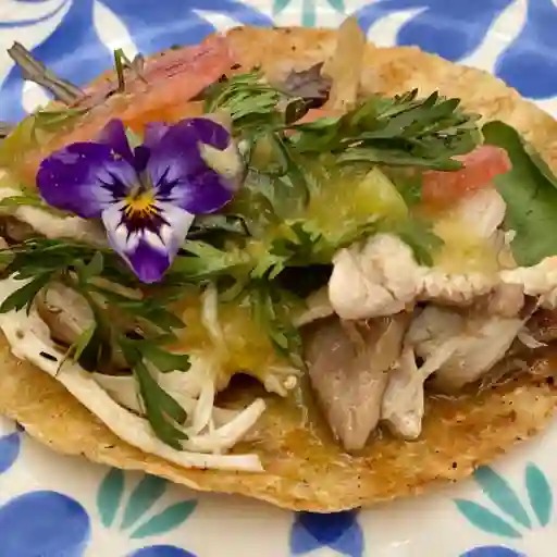 Taco de Pollo Deshebrado