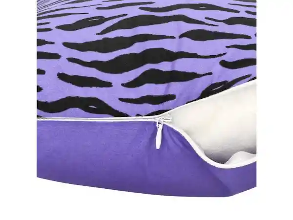 Cojín Con Joven Morado 30 x 60 Casaideas