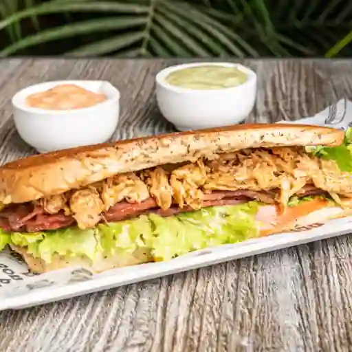 Combo sandwichpollo + papas+ cocacola