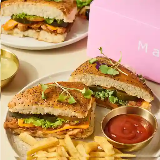 Sanduche de pollo bbq