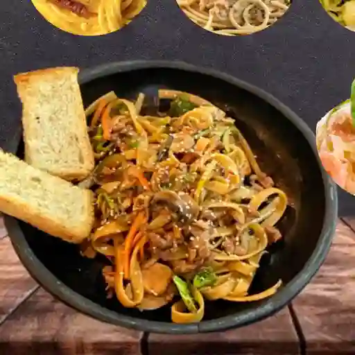 Pasta Pollo y Champiñones