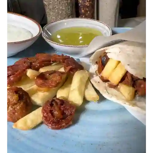 Arepa Salchipapas