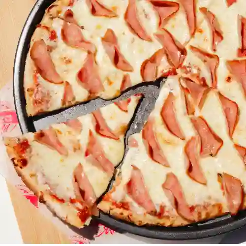 Pizza Jamón y Queso