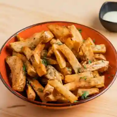 Papas R12 + Salsa Ajo