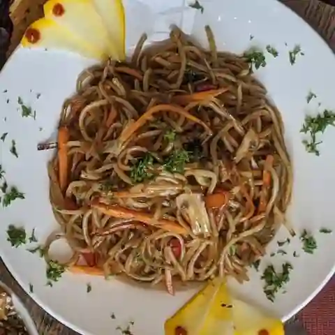 Espaguetti Chorrillano y Bebida