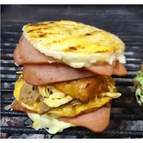 Especial con Todo + Chorizo