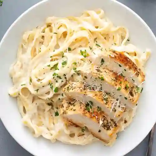 Pasta con Pechuga de Pollo