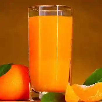 Jugo Mandarina en Agua