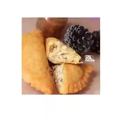 Empanada Tricarnes
