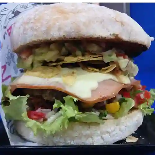 Maxcombo Criollo + Papas + Bebidas X2