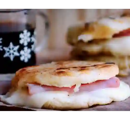 Arepa Jamón y Queso