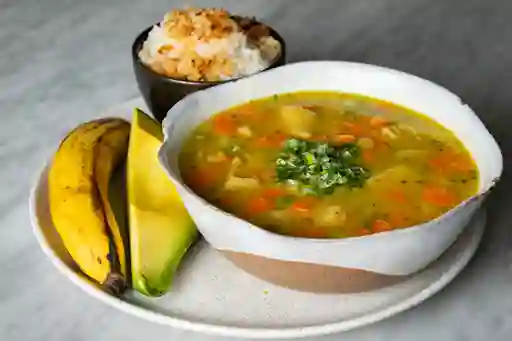 Cazuela de Mondongo