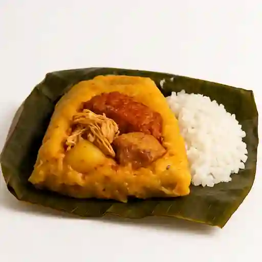 Tamal envuelto en hoja de bijao