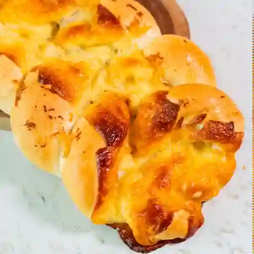 Trenza de queso y ajo