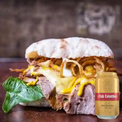 Combo Sándwich Roast Beef Queso Roquefort + Club Col. Dorada 330ml