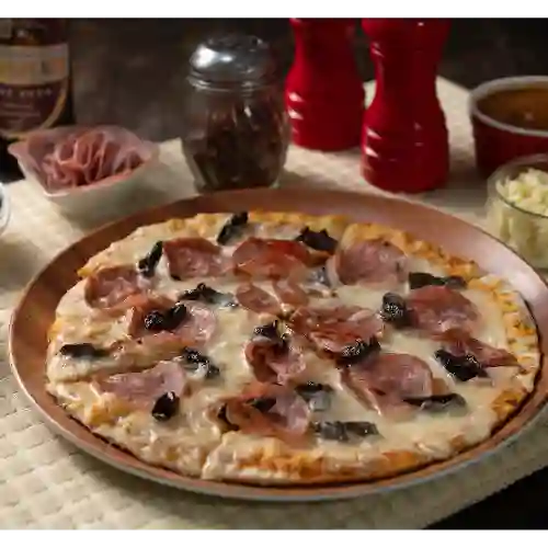 Pizza Salami Ciruela
