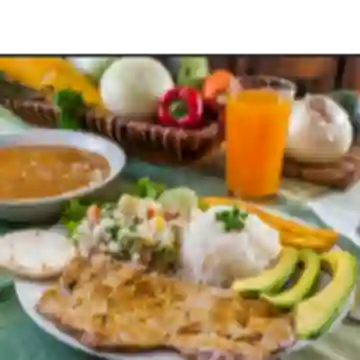 Almuerzo Del Día