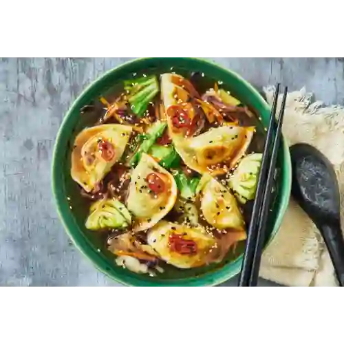 Sopa de Gyoza