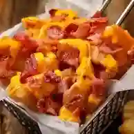 Fries Gratinadas con Lluvia de Tocineta