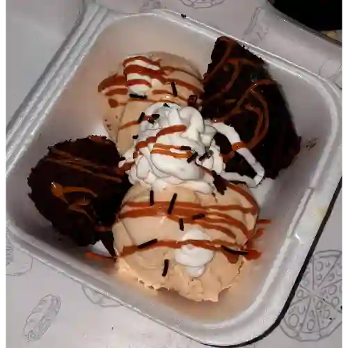 Brownie con Helado