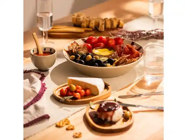 Plato Con Pocillo de Porcelana Para Salsa Casaideas