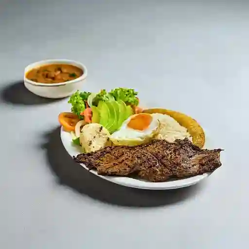 Bandeja Típica