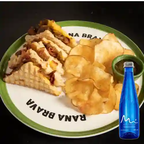 Combo P&T Peras&Tocineta +Agua S/gas Manantial 500ml