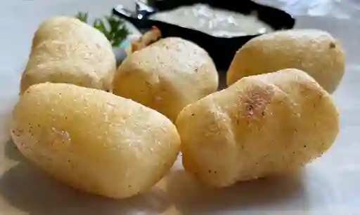 Croquetas de yuca con queso x5