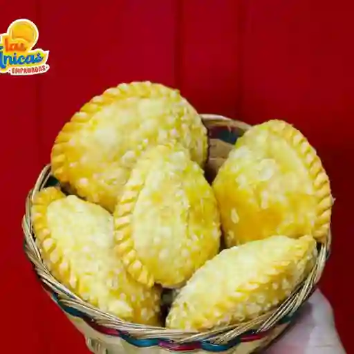 Empanada hawaiana